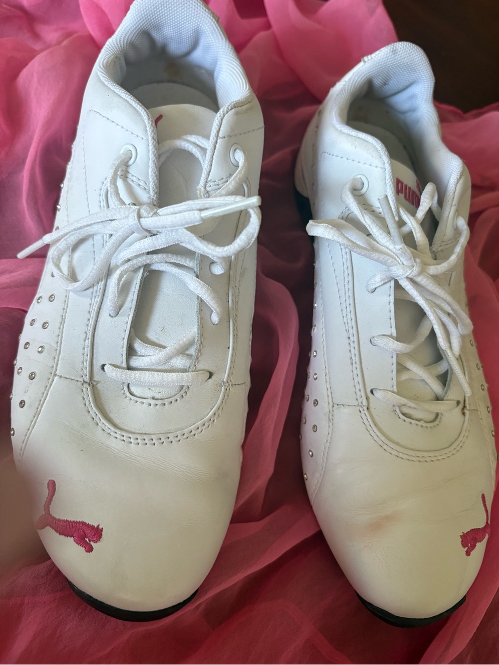Puma White Sneakers with Pink Logo Accents diamantés